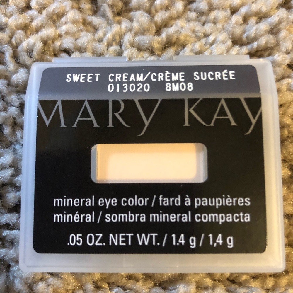 Mary Kay Mineral Eye Color Sweet Cream